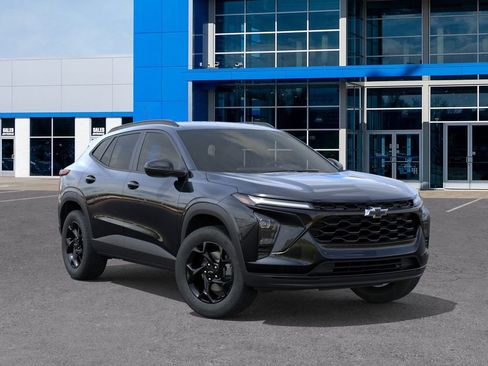 New 2026 Chevrolet Trax LT image 7