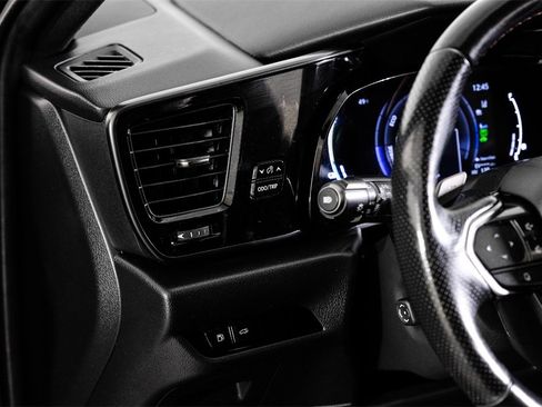 Used 2022 Lexus NX 450h+ F Sport image 29