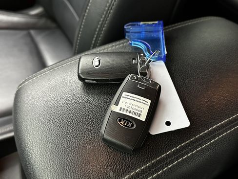 Used 2018 Kia Sportage EX image 14