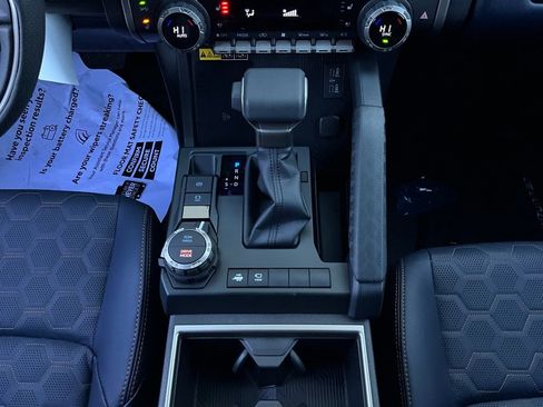 New 2025 Toyota 4Runner 4WD image 18