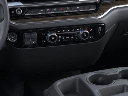 New 2026 GMC Sierra 1500 SLE image 23