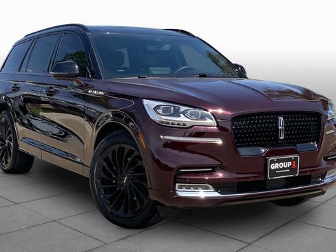 Used 2023 Lincoln Aviator Black Label AWD/4WD image 3
