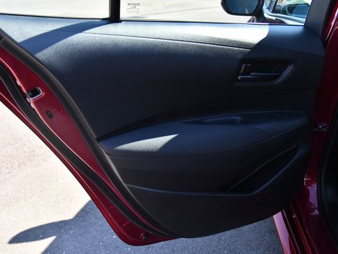 Used 2024 Toyota Corolla LE image 32