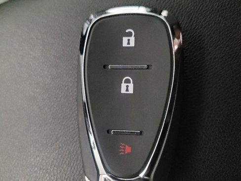Used 2020 Chevrolet Equinox LT FWD image 32