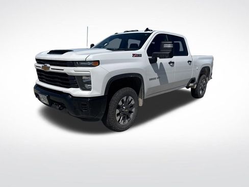 Used 2024 Chevrolet Silverado 2500 Custom w/ Custom Value Package AWD/4WD image 3