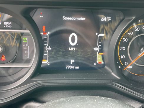 Used 2024 Jeep Wrangler Unlimited Rubicon 392 AWD/4WD image 31