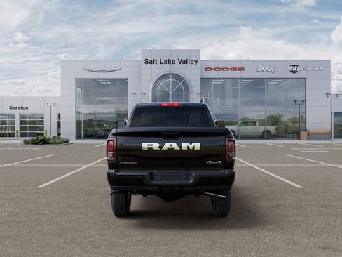 New 2026 RAM 2500 Big Horn AWD/4WD image 7