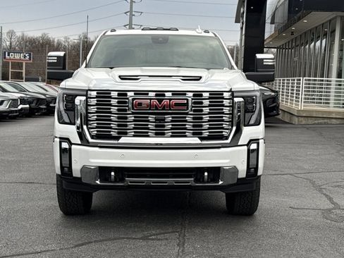 New 2026 GMC Sierra 3500 Denali w/ Denali Reserve Package AWD/4WD image 14
