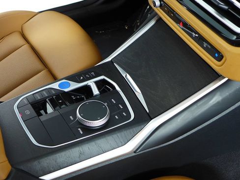 Certified 2024 BMW i4 eDrive40 w/ Premium Package RWD image 15