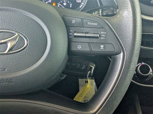 Used 2020 Hyundai Sonata SE image 16