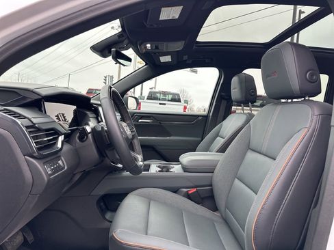 Used 2024 GMC Acadia AT4 w/ Super Cruise Package image 16