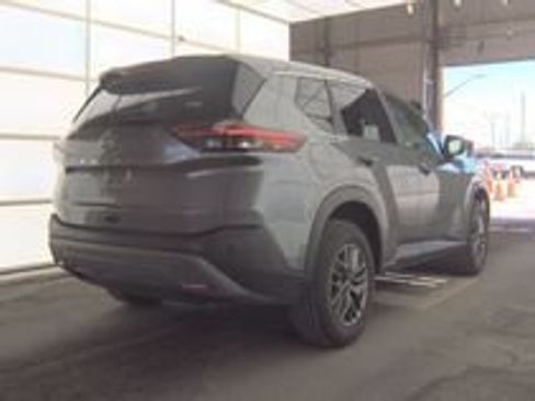Used 2023 Nissan Rogue S FWD image 14