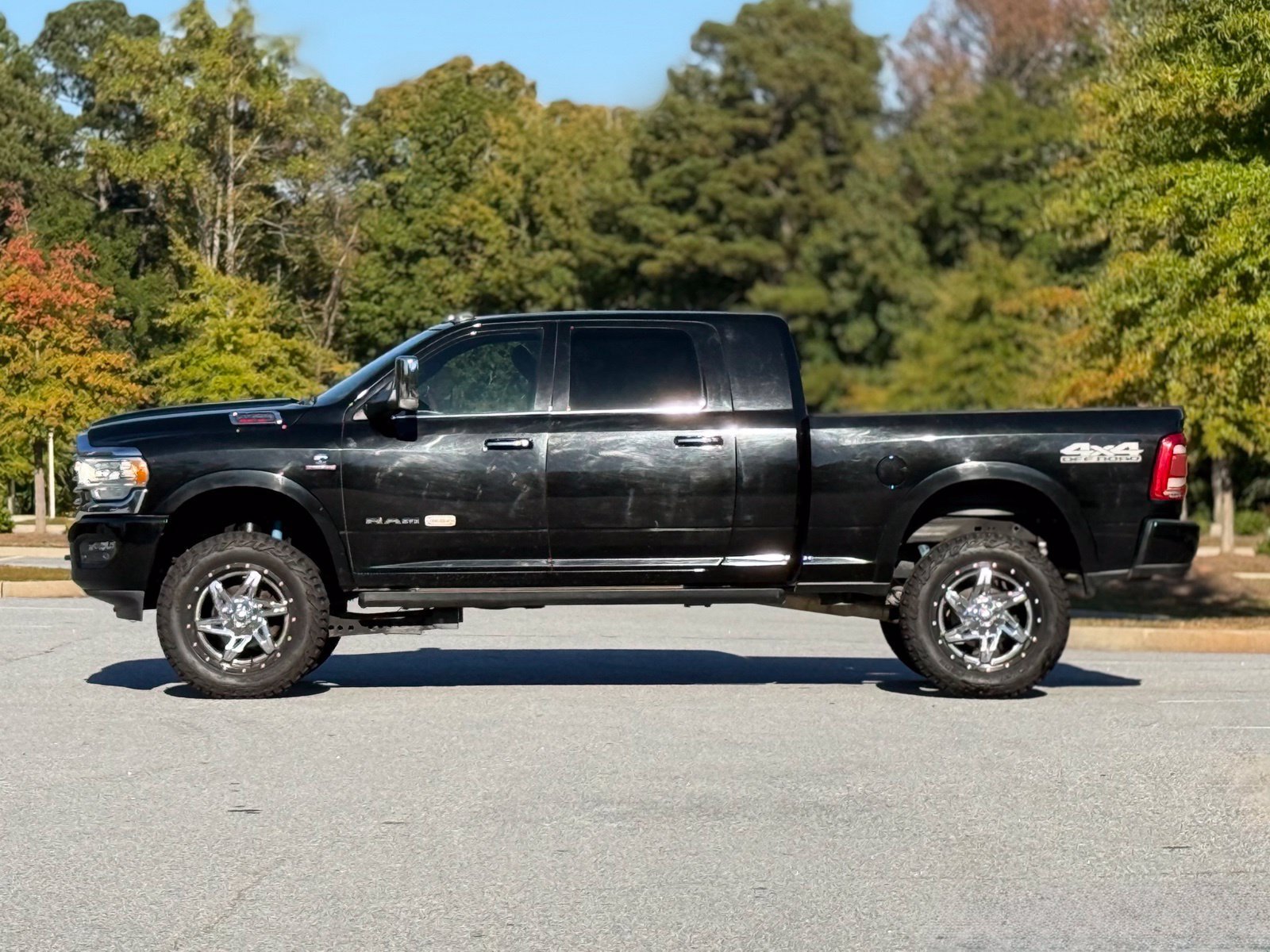 Used 2020 RAM 2500 Limited AWD/4WD image 9
