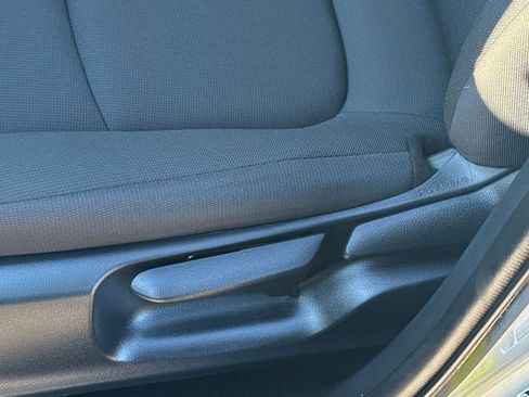 Used 2024 Toyota Corolla Cross LE image 46