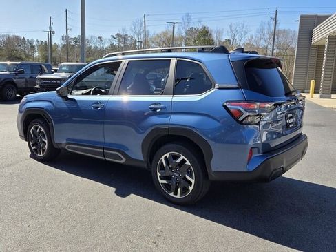 Used 2025 Subaru Forester Limited image 11