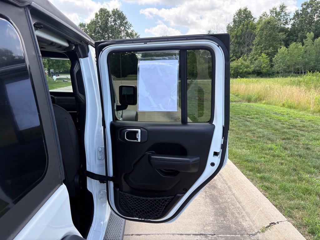Used 2022 Jeep Wrangler Unlimited Sport AWD/4WD image 31