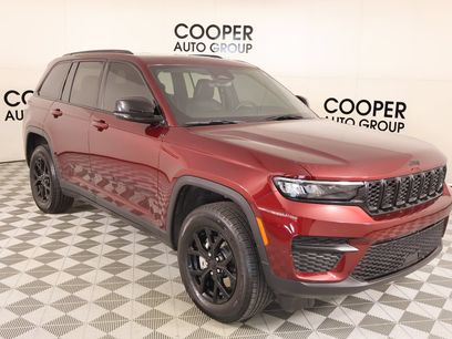 Used 2025 Jeep Grand Cherokee 4WD