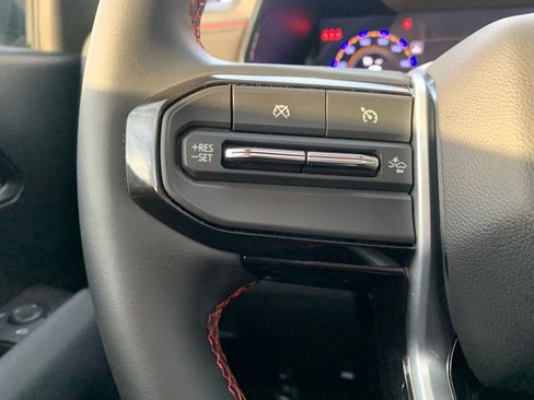 Used 2024 Chevrolet Colorado Z71 w/ Z71 Convenience Package 2 image 20