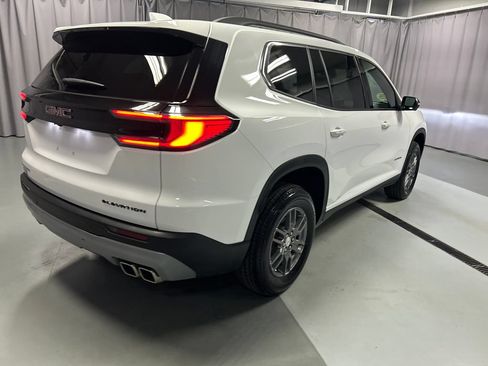 Used 2025 GMC Acadia Elevation FWD image 7