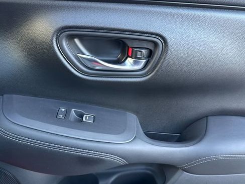 Certified 2024 Honda HR-V EX-L image 21