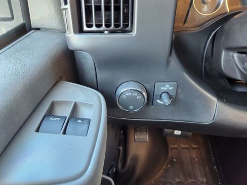 New 2025 Chevrolet Express 4500 w/ Power Convenience Package RWD image 25