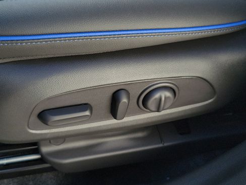New 2026 Buick Envista Sport Touring w/ Convenience I Package FWD image 23