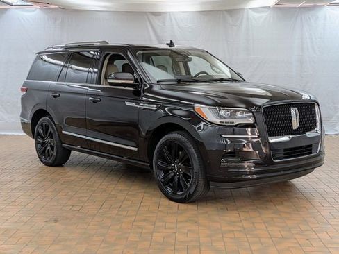 Used 2024 Lincoln Navigator Reserve AWD/4WD image 1