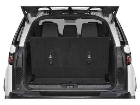 Used 2024 Land Rover Discovery Dynamic SE AWD/4WD image 11
