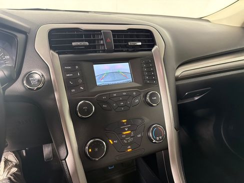 Used 2020 Ford Fusion S FWD image 16