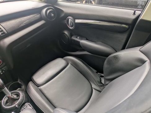 Used 2016 MINI Cooper S FWD image 16