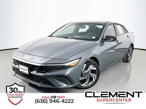 Used 2025 Hyundai Elantra Sport image 1