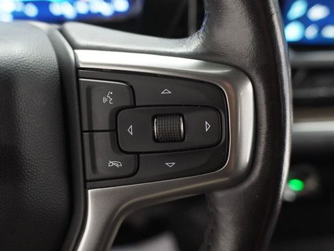 Used 2022 Chevrolet Silverado 1500 LT AWD/4WD image 10