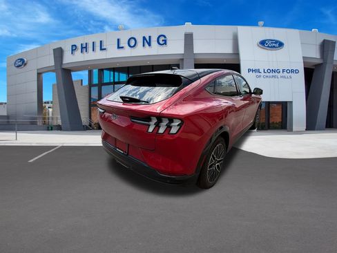 Used 2024 Ford Mustang Mach-E Premium AWD/4WD image 5