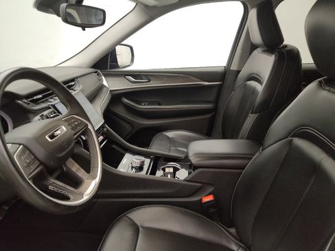 Used 2023 Jeep Grand Cherokee L Limited AWD/4WD image 17