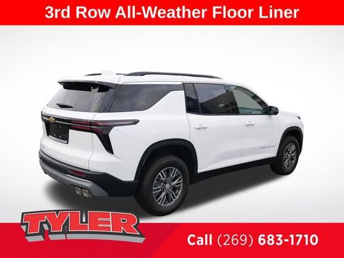 New 2026 Chevrolet Traverse LT w/ Driver Confidence Package AWD/4WD image 8