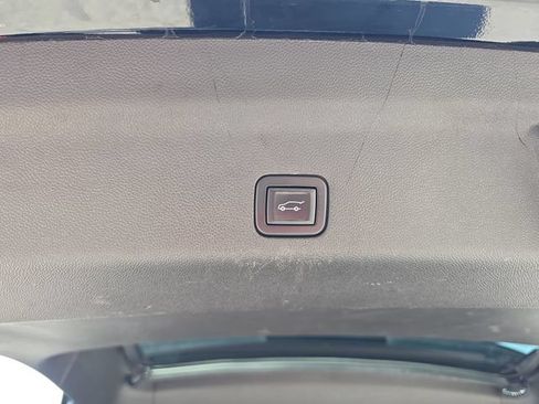 Used 2021 GMC Yukon XL SLT RWD image 15