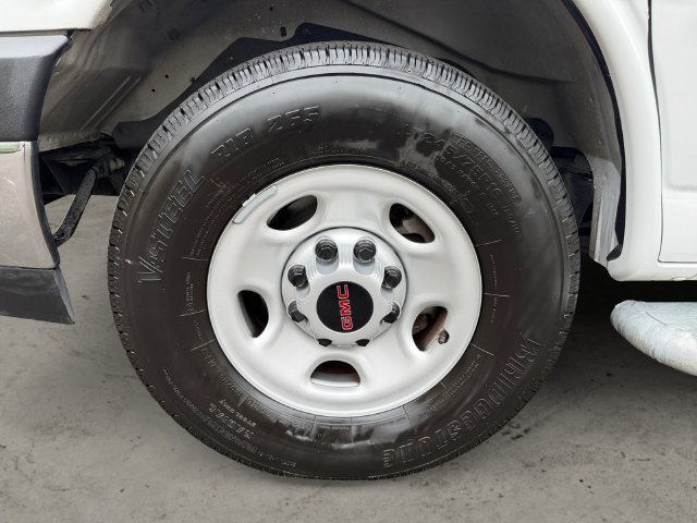 Used 2025 GMC Savana 2500 w/ Driver Convenience Package RWD image 9