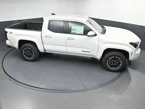 New 2025 Toyota Tacoma TRD Sport image 30