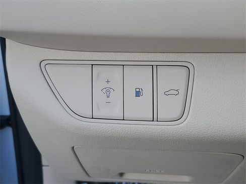 New 2026 Genesis G70 2.5T Prestige image 21