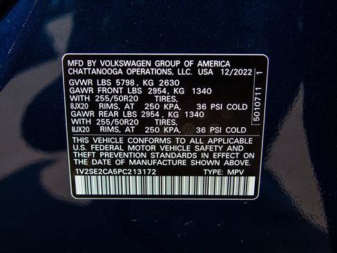 Used 2023 Volkswagen Atlas Cross Sport SEL R-Line AWD/4WD image 28