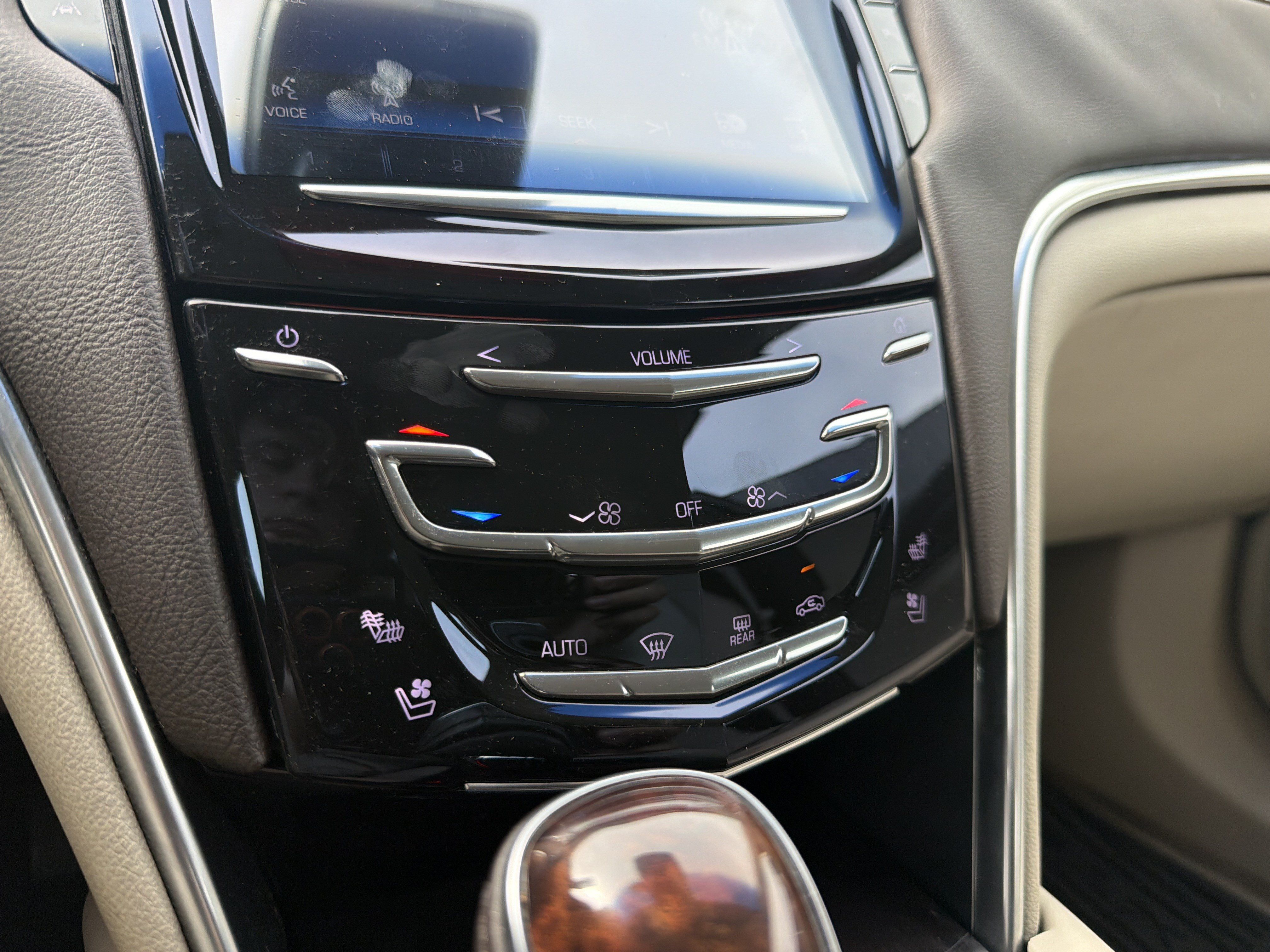 Used 2015 Cadillac XTS Luxury w/ Driver Awareness Package FWD image 25