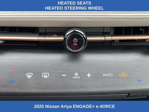 Used 2025 Nissan Ariya AWD image 5