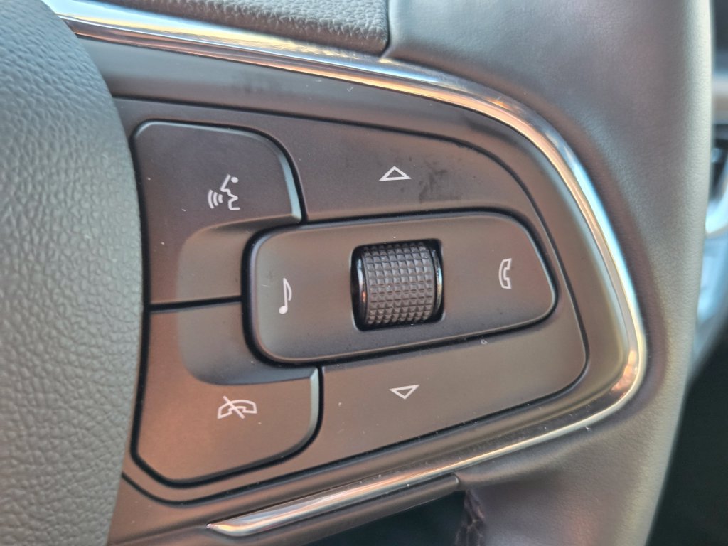 Used 2026 Buick Envista Avenir FWD image 37