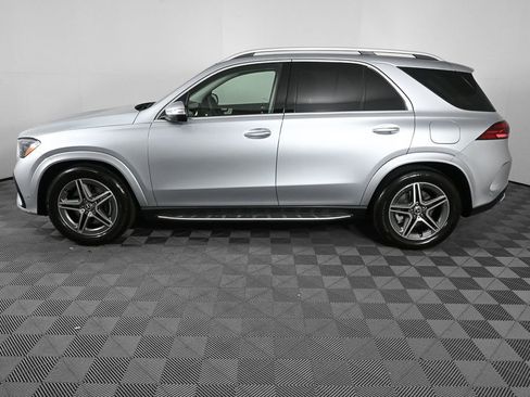 Certified 2026 Mercedes-Benz GLE 450e 4MATIC image 3