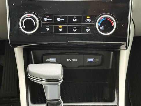 Used 2022 Hyundai Tucson SEL image 25