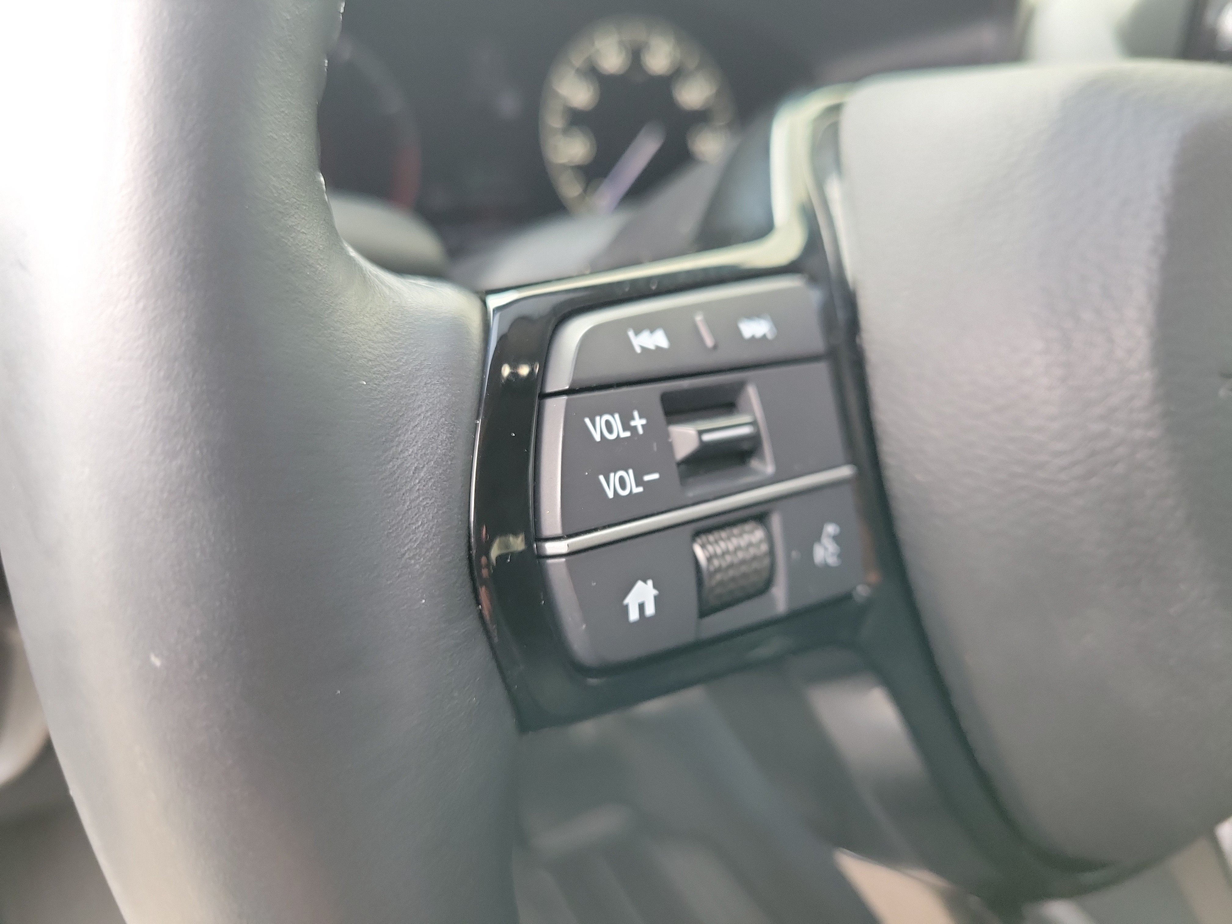Used 2024 Honda HR-V EX-L image 24