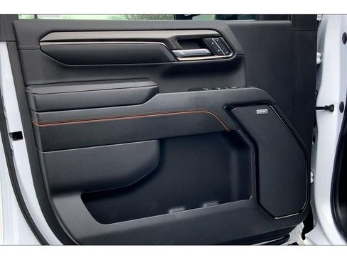 Used 2024 GMC Sierra 2500 AT4 w/ AT4 Premium Plus Package image 25