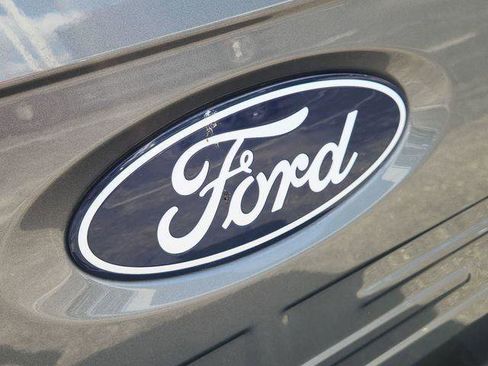 Used 2025 Ford F150 Lariat w/ FX4 Off-Road Package AWD/4WD image 31