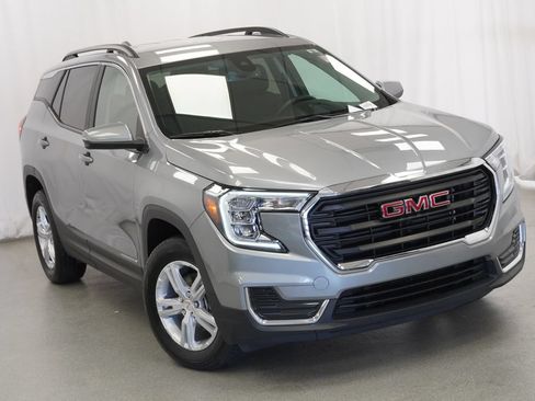 Used 2024 GMC Terrain SLE w/ Driver Convenience Package AWD/4WD image 35