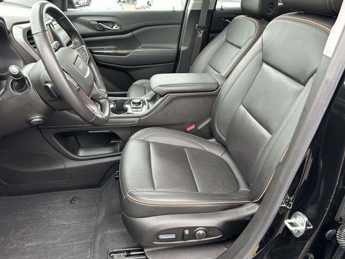 Certified 2022 GMC Acadia AT4 w/ Preferred Package image 21